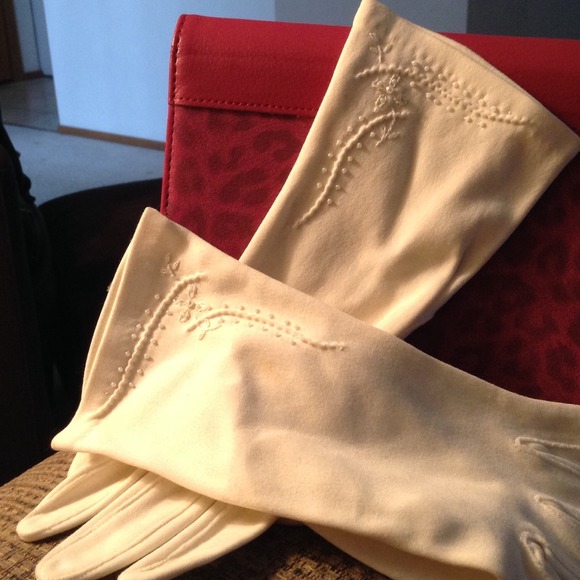 Vintage gloves