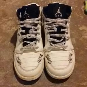 Nike air jordans 1 baron team addition