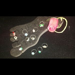 ~*SOLD!*~ Very Cute Assorted Toe Rings!