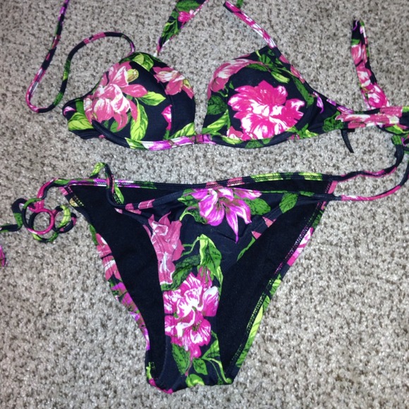 Pacsun bikini