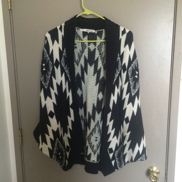 Black and White Tribal Print Cardigan