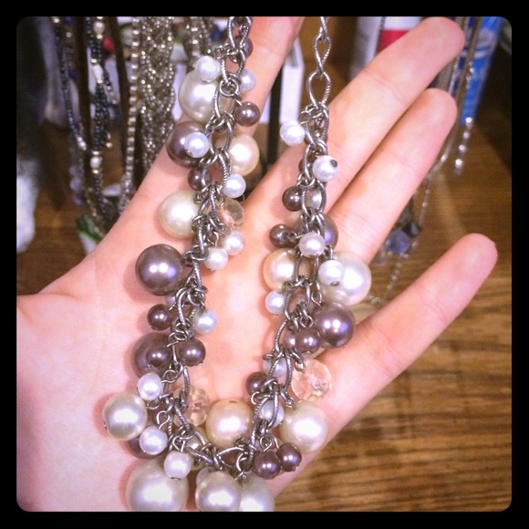 Statement necklace with pearls