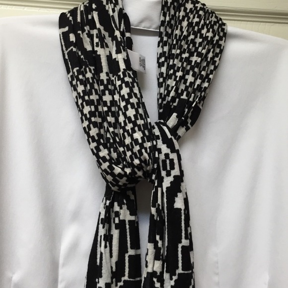 SOLD - Black-and-white scarf