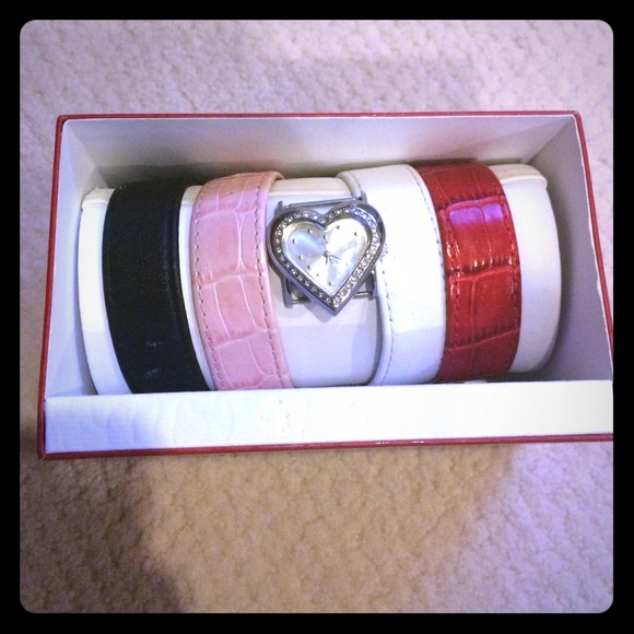 Guess watch with changeable bands