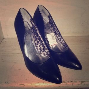 Never worn black Candies pumps. New with Tags.