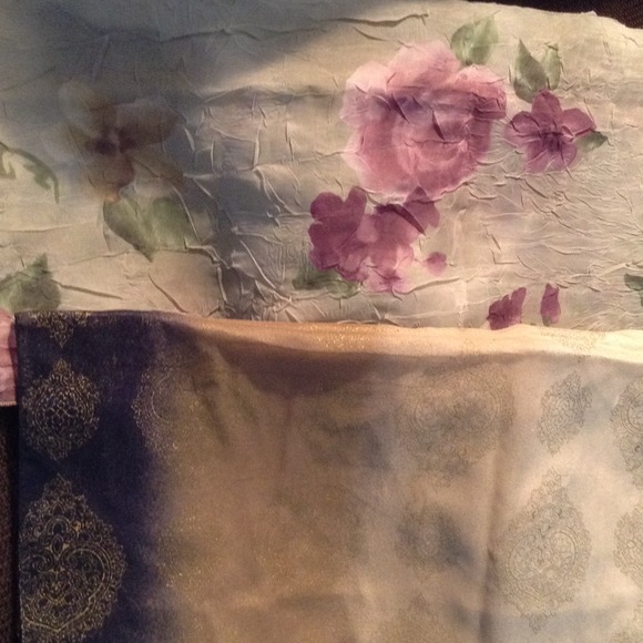 Beautiful scarfs!