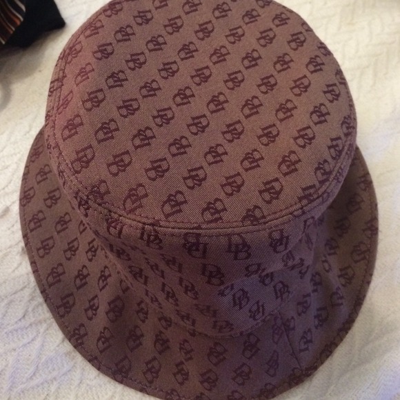 Dooney & Burke hat