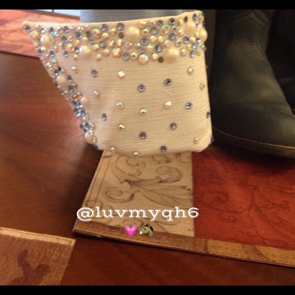 Berry Fit Custom Designed Outfit Horse Events - Picture 3 of 4