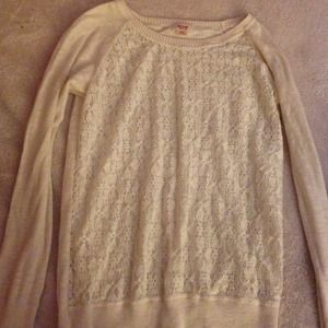 White lace long sleeve shirt