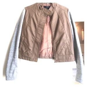 super chic, cropped motorcycle jacket