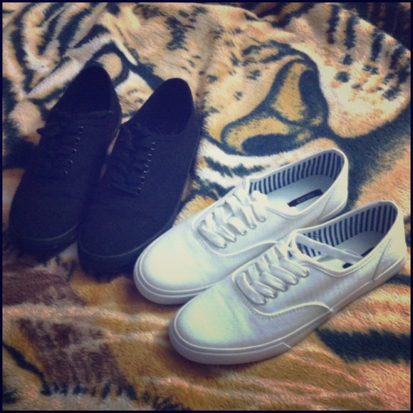 Shoe bundle