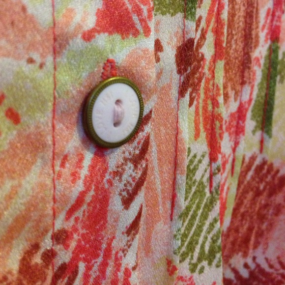 Forever 21 Spring Time Top - Picture 3 of 4