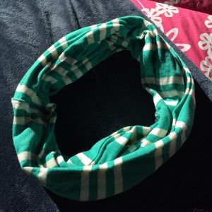 Old navy green striped infinity scarf