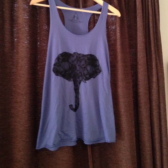 cute blue tank top with black lace elephant head
