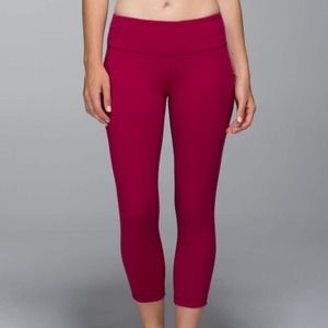 💜sold sold sold💜 Lululemon Wunder Under