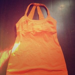 Lululemon Scoop neck tank