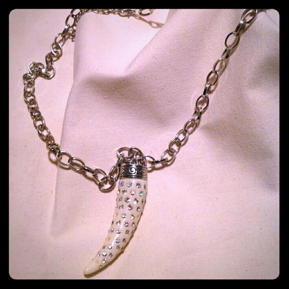 White Rhinestone Horn Necklace Pendant 30 inches