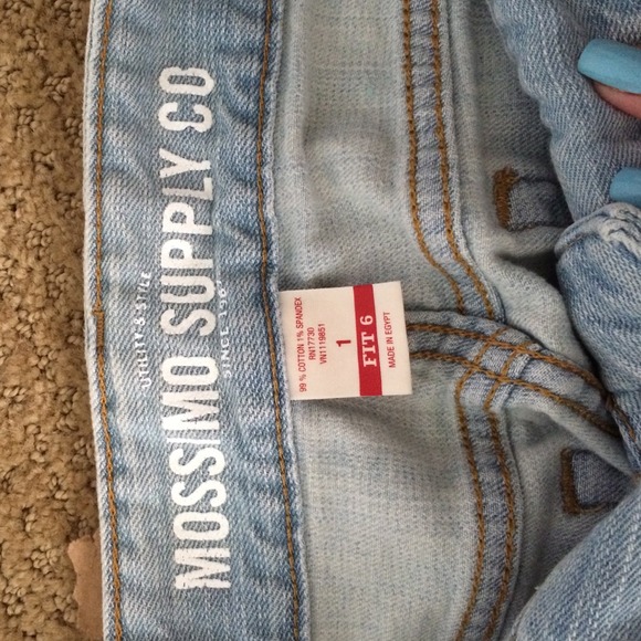 SHorts - Picture 3 of 4