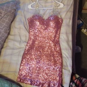 Pink sequin dress! 💕💘💖