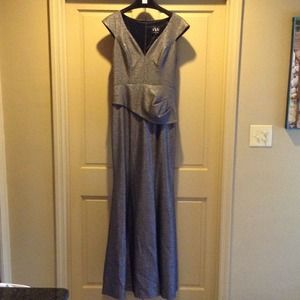 Black Halo "Eve Wren" Silver Metallic Evening Gown