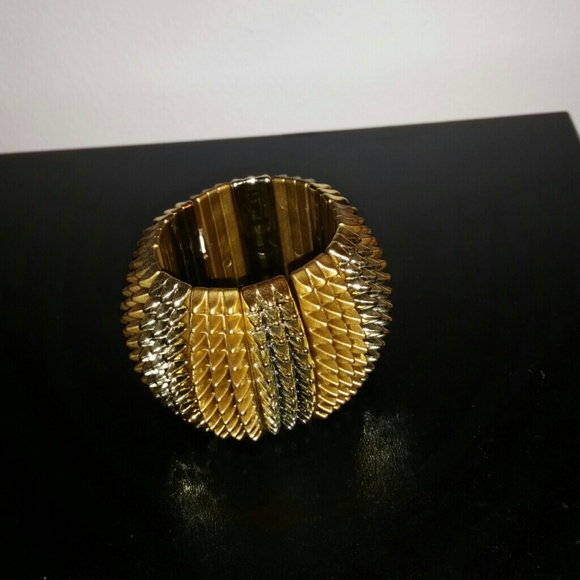 Spiked bracelet