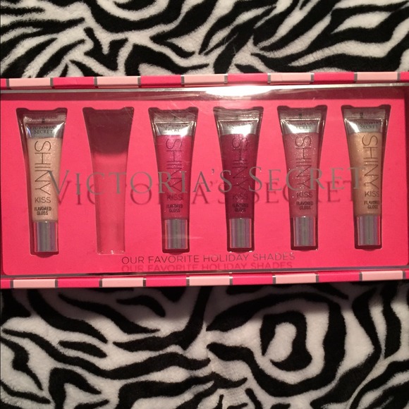 Set of Victoria's Secret Lipgloss.