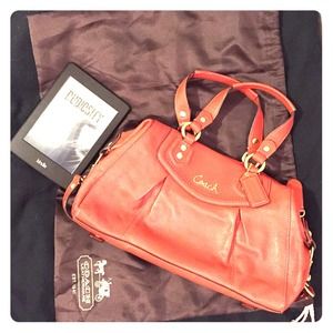 Authentic Coach Purse. Brand NEW no tags.
