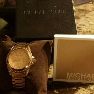 Michael kors Rose gold watch.