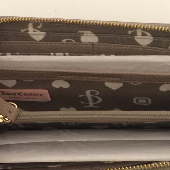 Heritage Core Heart Zip Around Wallet - Juicy Couture Juicy Couture zip wallet