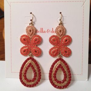 Stella& Dot Capri chandelier earrings