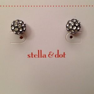 Stella & Dot Soirée studs