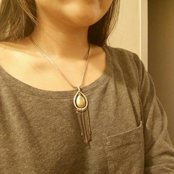 Never worn without tag - Picture 4 of 4