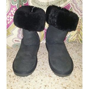 Bearpaw Emma Short Size 7 worn twice