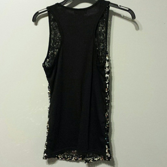 Sequence Tank - Picture 2 of 2