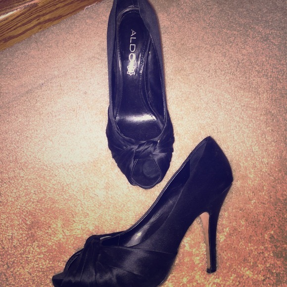 ALDO Shoes - Aldo heels :)👠👠