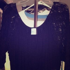 Black crop top with lace