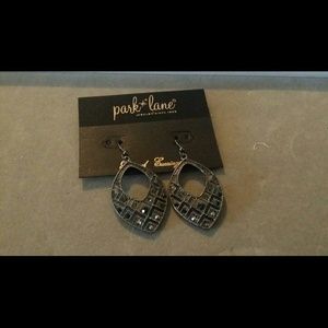 Erika earrings by park lane
