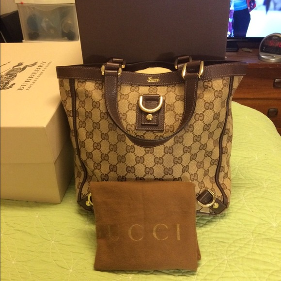 🚫SOLD on Tradesy🚫Gucci Small Abbey D Ring Tote - Picture 1 of 4