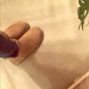 Sand Ugg Mini's