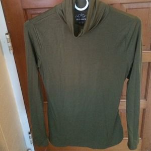 Old Navy turtle neck top