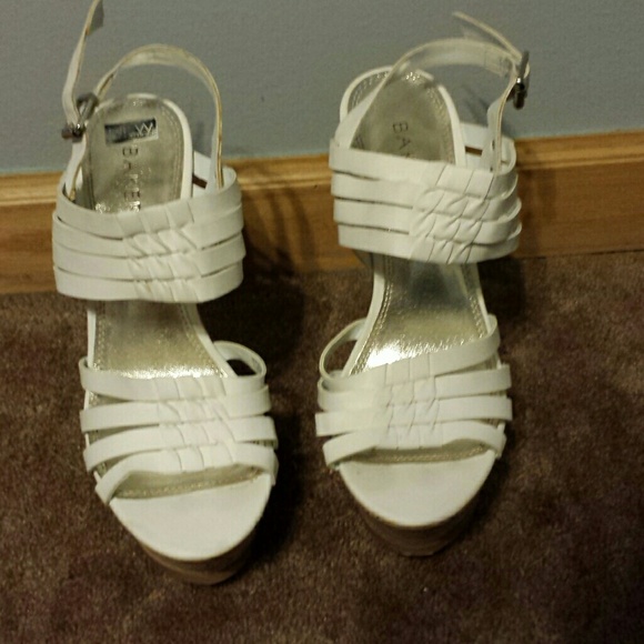 PERFECT FOR SUMMER!! White Wedges!! - Picture 2 of 4