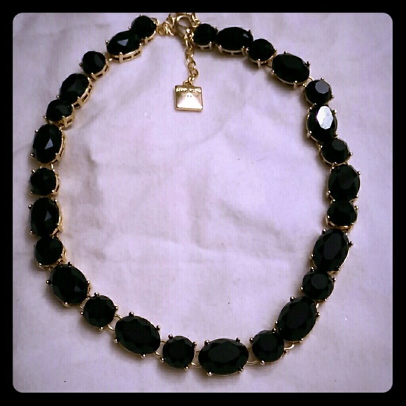 New necklace never been worn no tag
