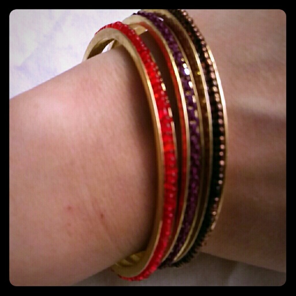New, never been worn no tag bangles