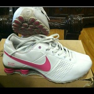 Nike shocks