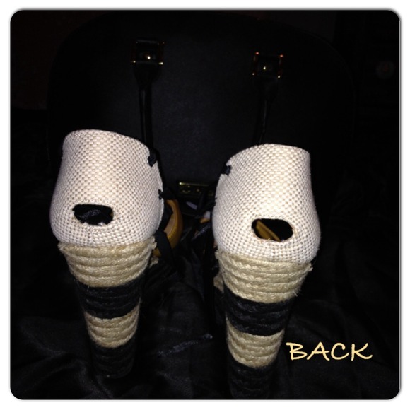 Peep toe espadrilles - Picture 3 of 5