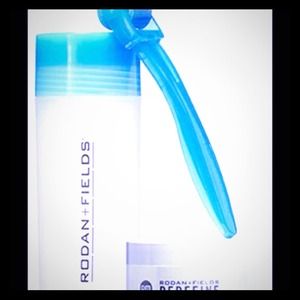 AMP Roller MD & Case (Rodan & Fields)