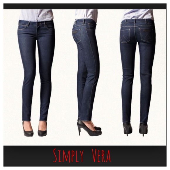 Simply Vera Vera Wang Denim - Simply Vera (Wang) jeans