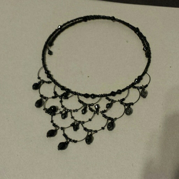 Neckless - Picture 2 of 2
