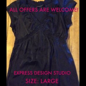!!SOLD!!-EXPRESS DSGN. Studio CLASSIC Silk V-Neck