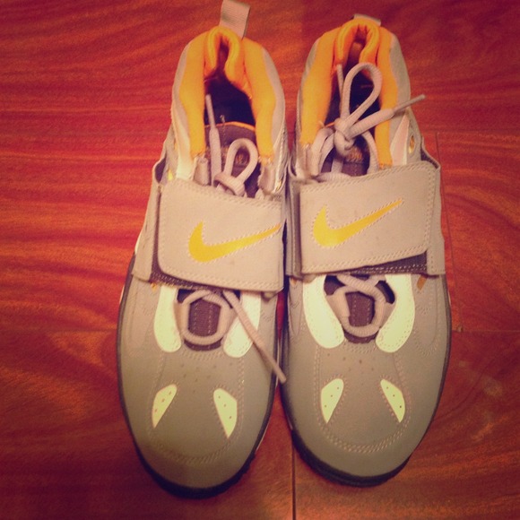 🚩DIAMOND TURF SHOES🚩